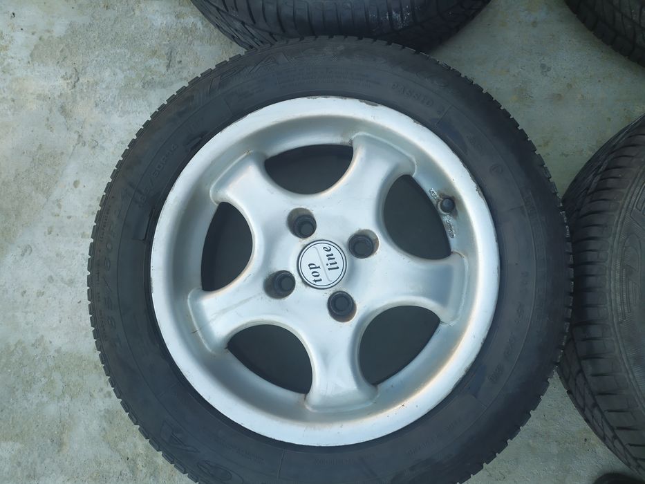 Komplet kół na felgach aluminiowych