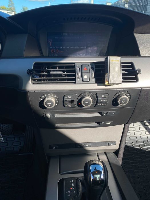 Продам BMW 525D E61 M57