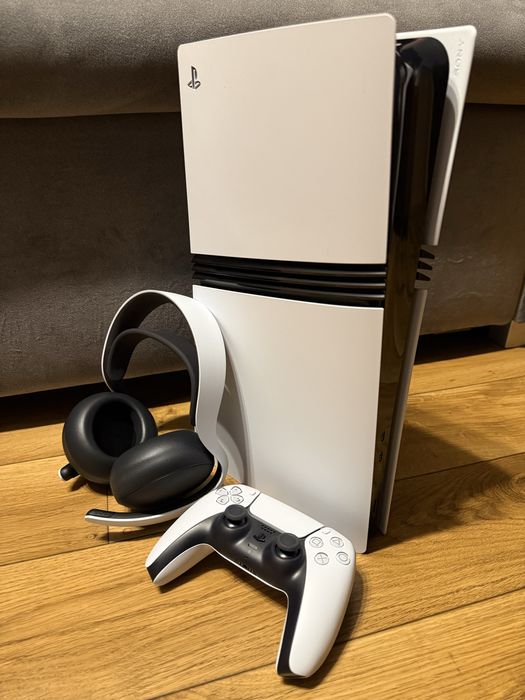 PlayStation 5 Pro / 2TB / Gwarancja / Stan BDB / Headset Pulse Elite