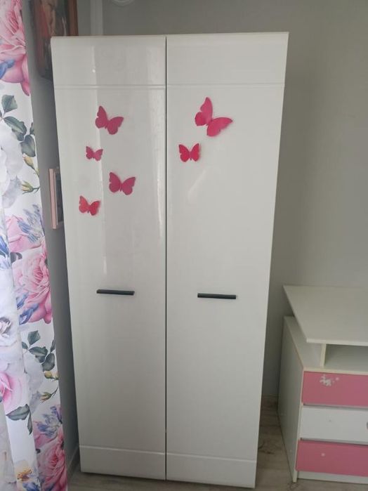 Zestaw mebli do pokoju