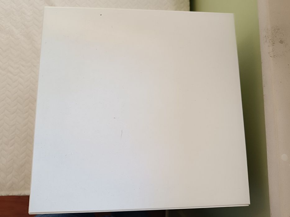 EKET IKEA armário com porta vidro
