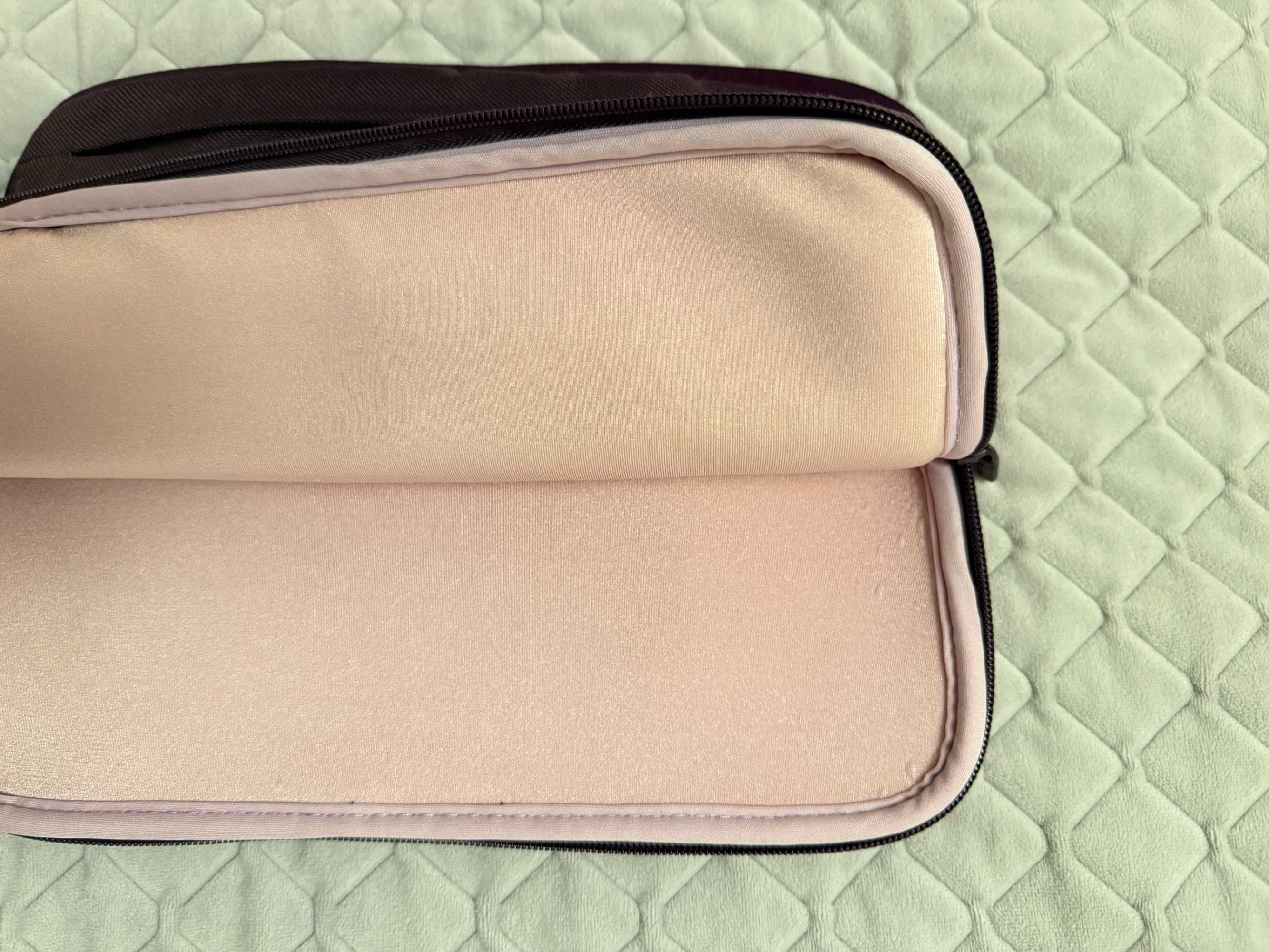 Belkin etui na laptopa 13'' cali / 33cm fioletowe