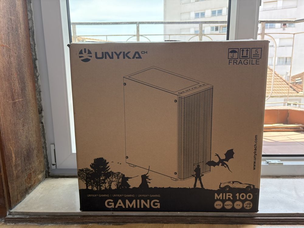 Caixa Atx Unyka Gaming Mir100 argb Vidro Temperado preto