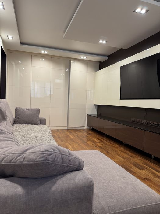 Продаю квартиру власник