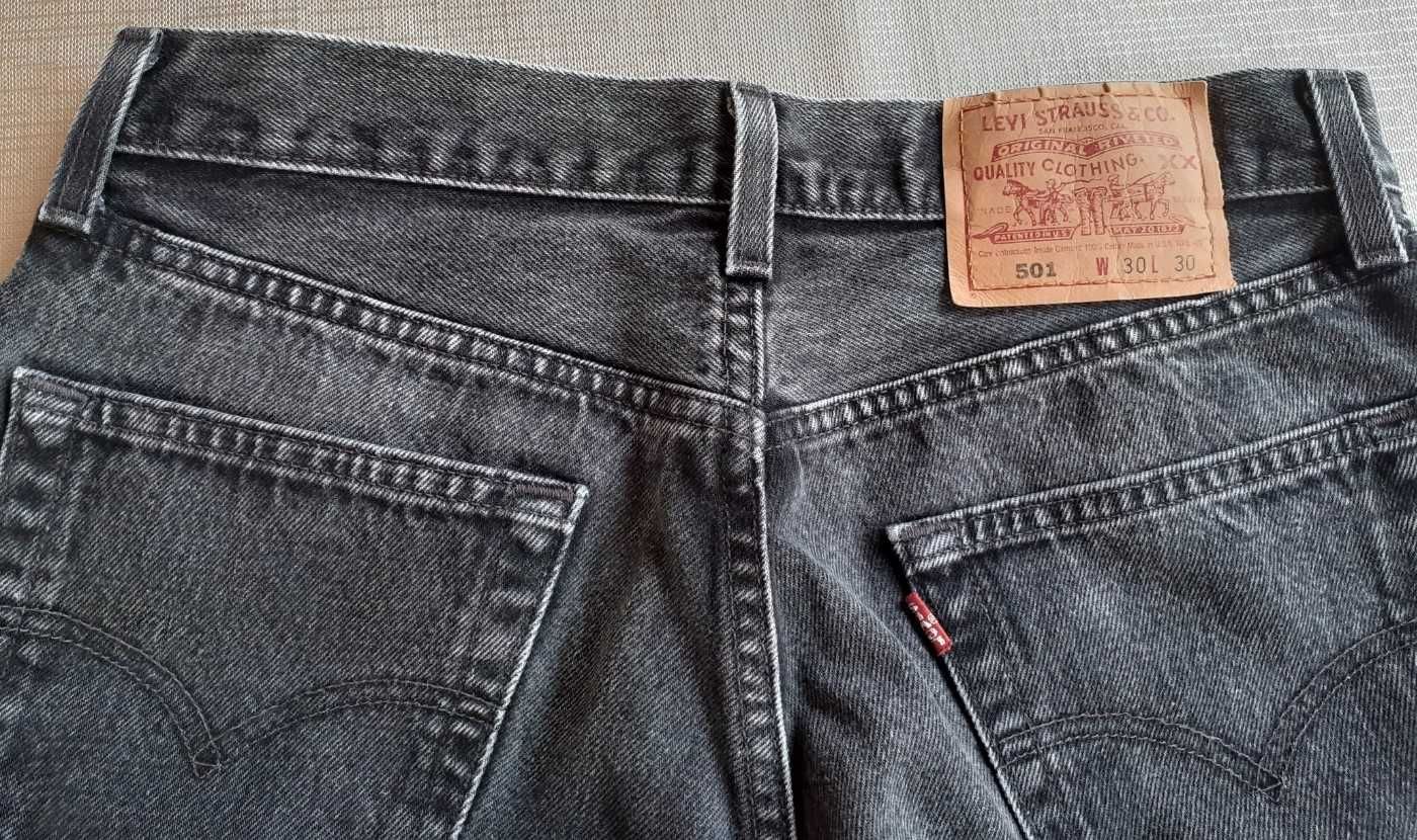 Calças Ganga Levi's 501 pretas 30W 30L