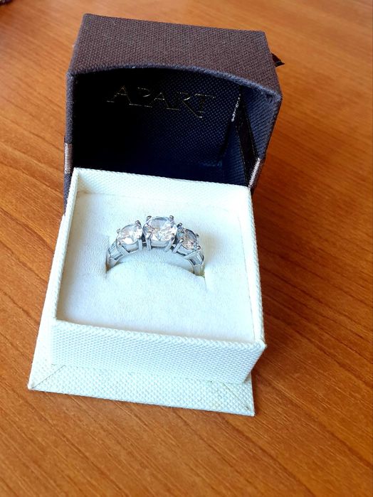 Srebrny pierścionek jak nowy