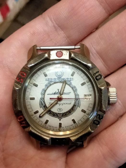 Продам наручные механические часы Восток Командирские