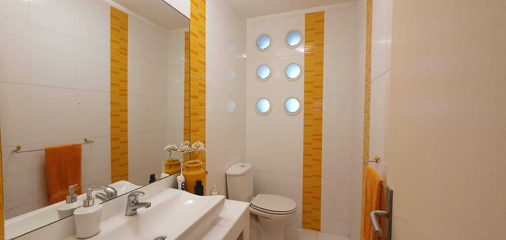 Investimento sólido — Moradia com 2 frações independentes (T4 + T2)