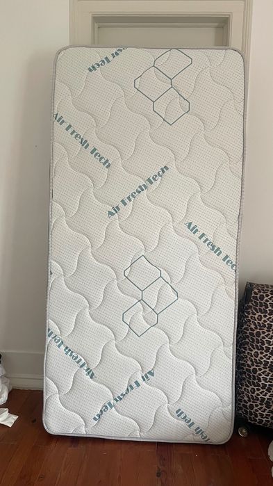 Colchão Premium Novo - cama solteiro (1,95 x 0,95) - altura 23cm