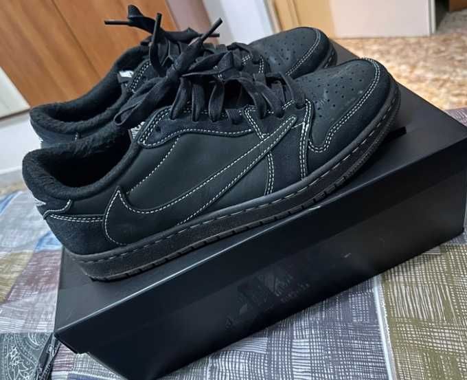 Jordan 1 Retro Low OG SP Travis Scott Black Phantom EU 42
