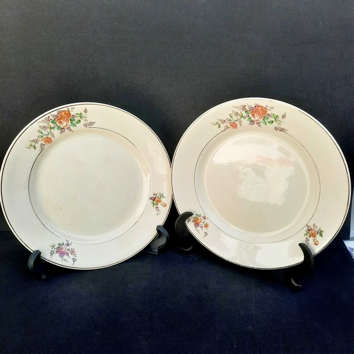 Louça de porcelana da Lusitânia Lufaro
