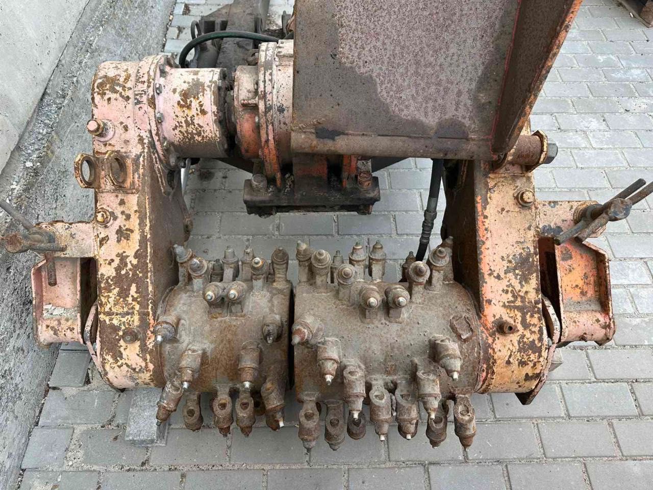 Фреза дорожня 9901-2