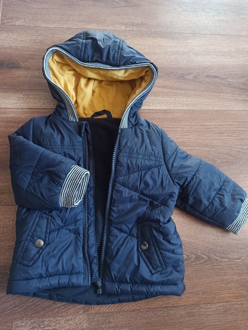 Детская демисезонная куртка 6-9 месяцев