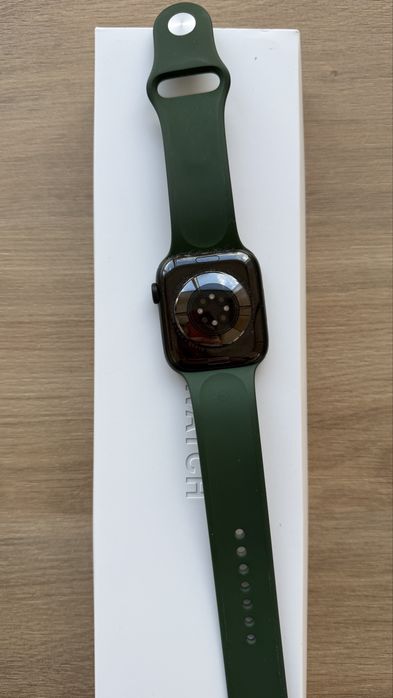 Apple Watch 7 (45mm)