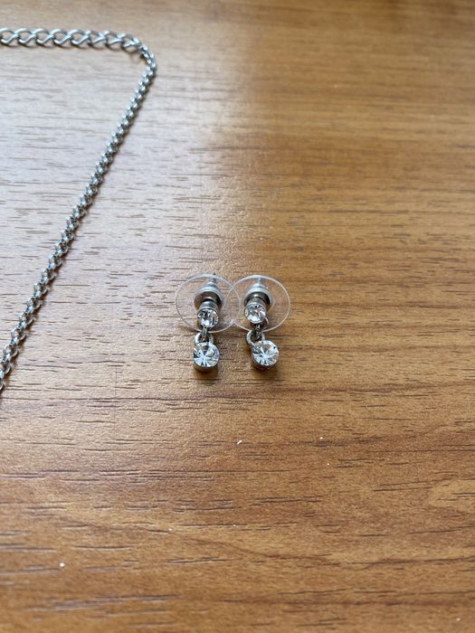 Кольє та сережки. Нові - гарний подарунок