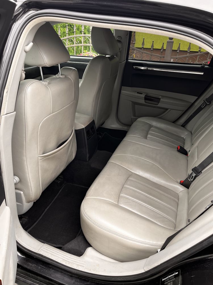 Sprzedam Chrysler 300c kombi Maly przebieg