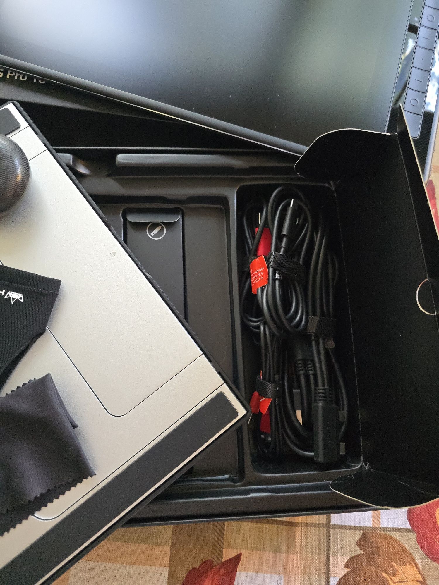 Huion Kamvas PRO 13 (2.5K)