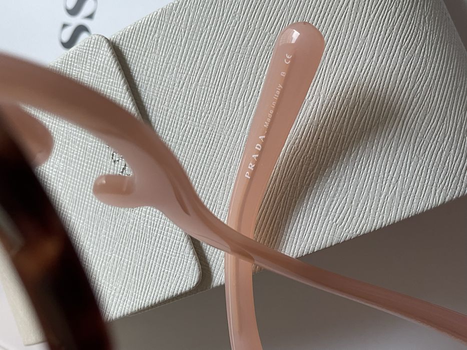 Okulary przeciwsłoneczne Prada