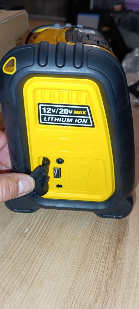 DeWalt DCR006 głośnik budowlany Bluetooth zamienie
