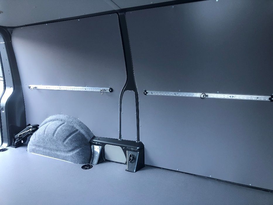 VW T6 L1H1 wybicie busa dostawczego