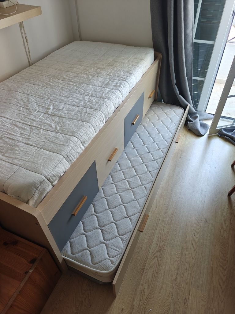 Cama solteiro dupla com arrumação