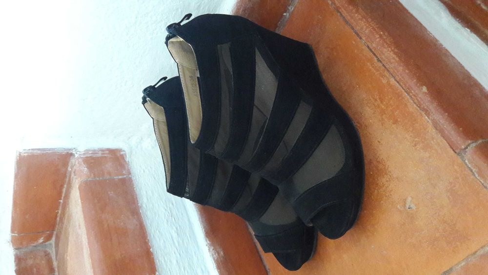 Sapatos pretos!!