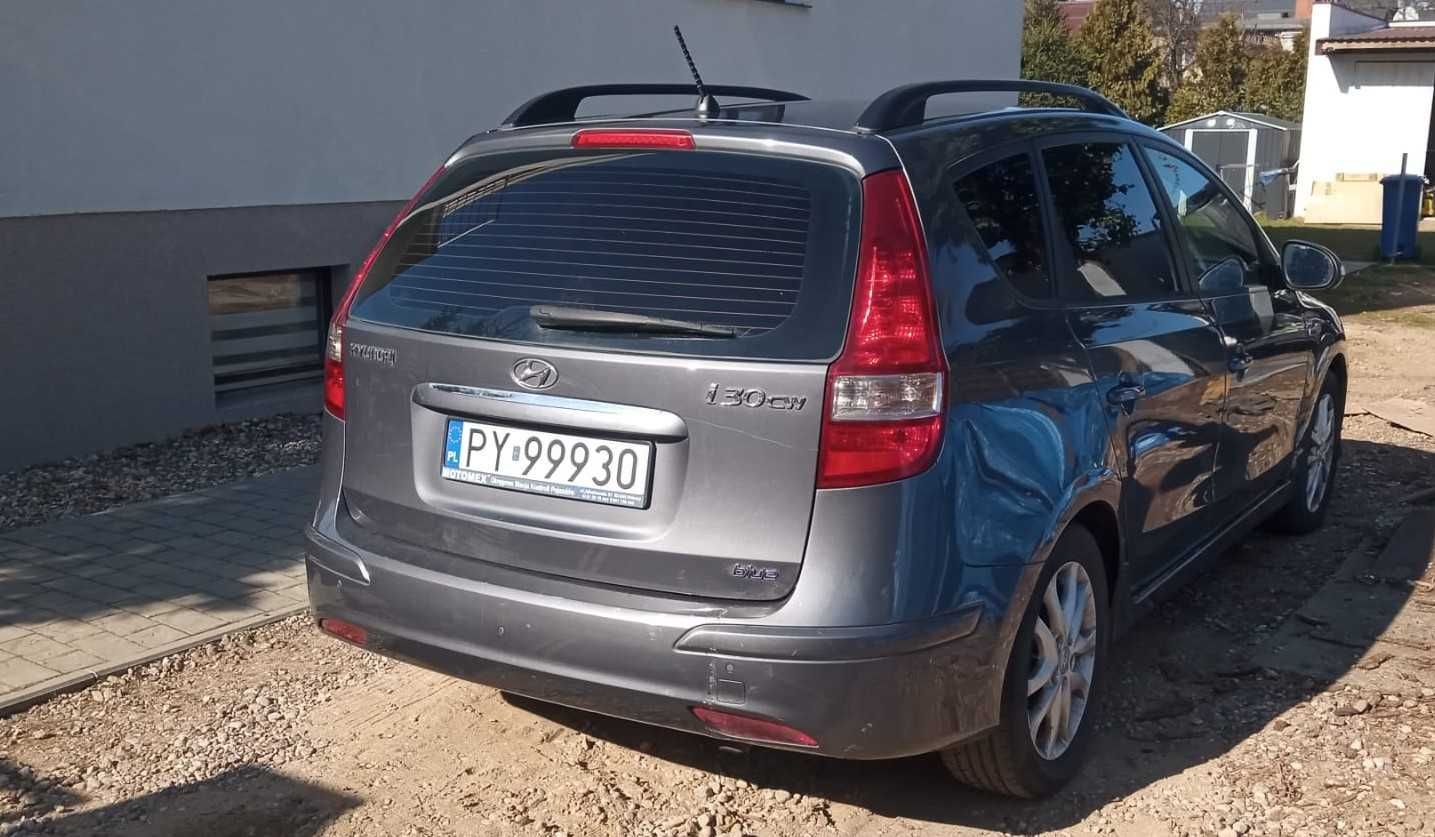 Hyunday i30 116koni 6 biegowa skrzynia bogate wyposażenie 2010 rok