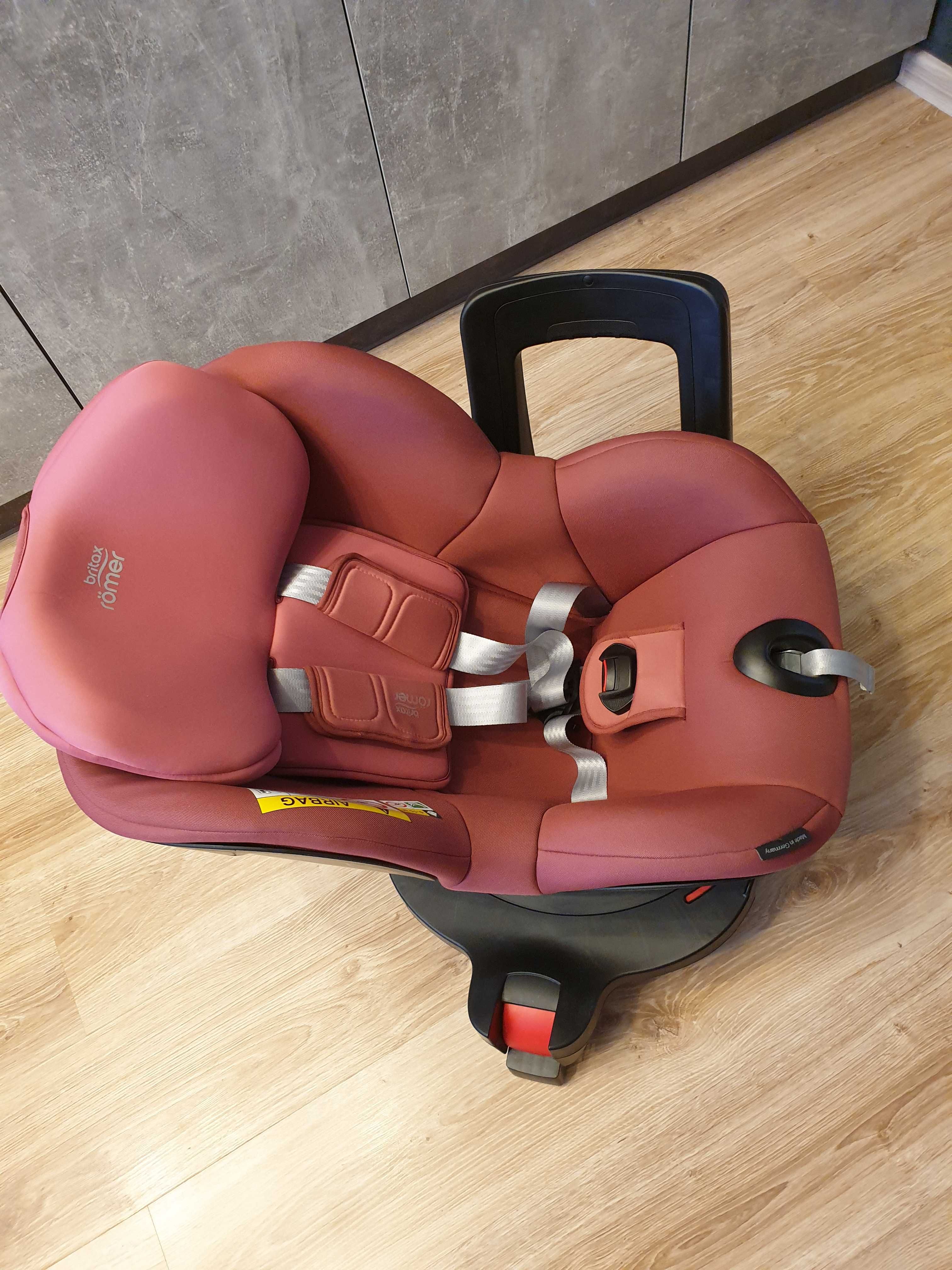 Britax Römer DUALFIX M i-SIZE 0-18 kg