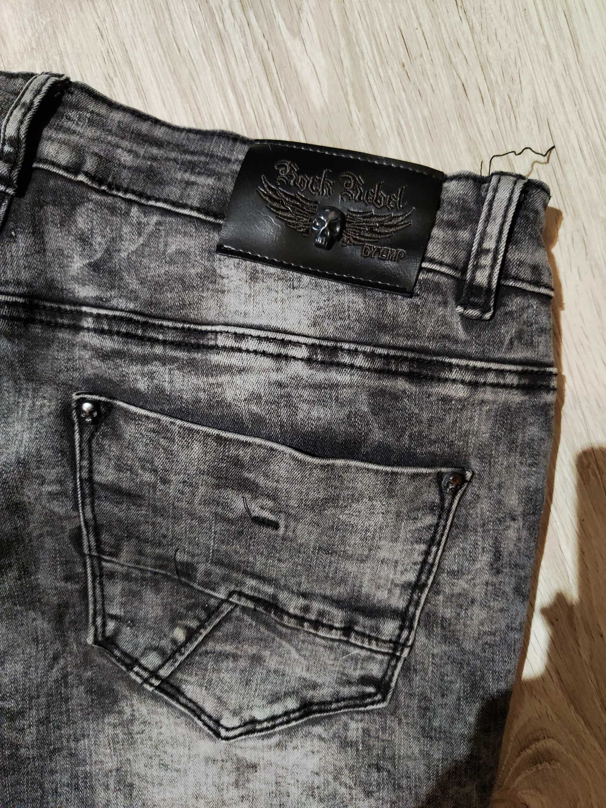 Szare spodnie jeansy z przetarciami Rock Rebel by EMP - W32/L34