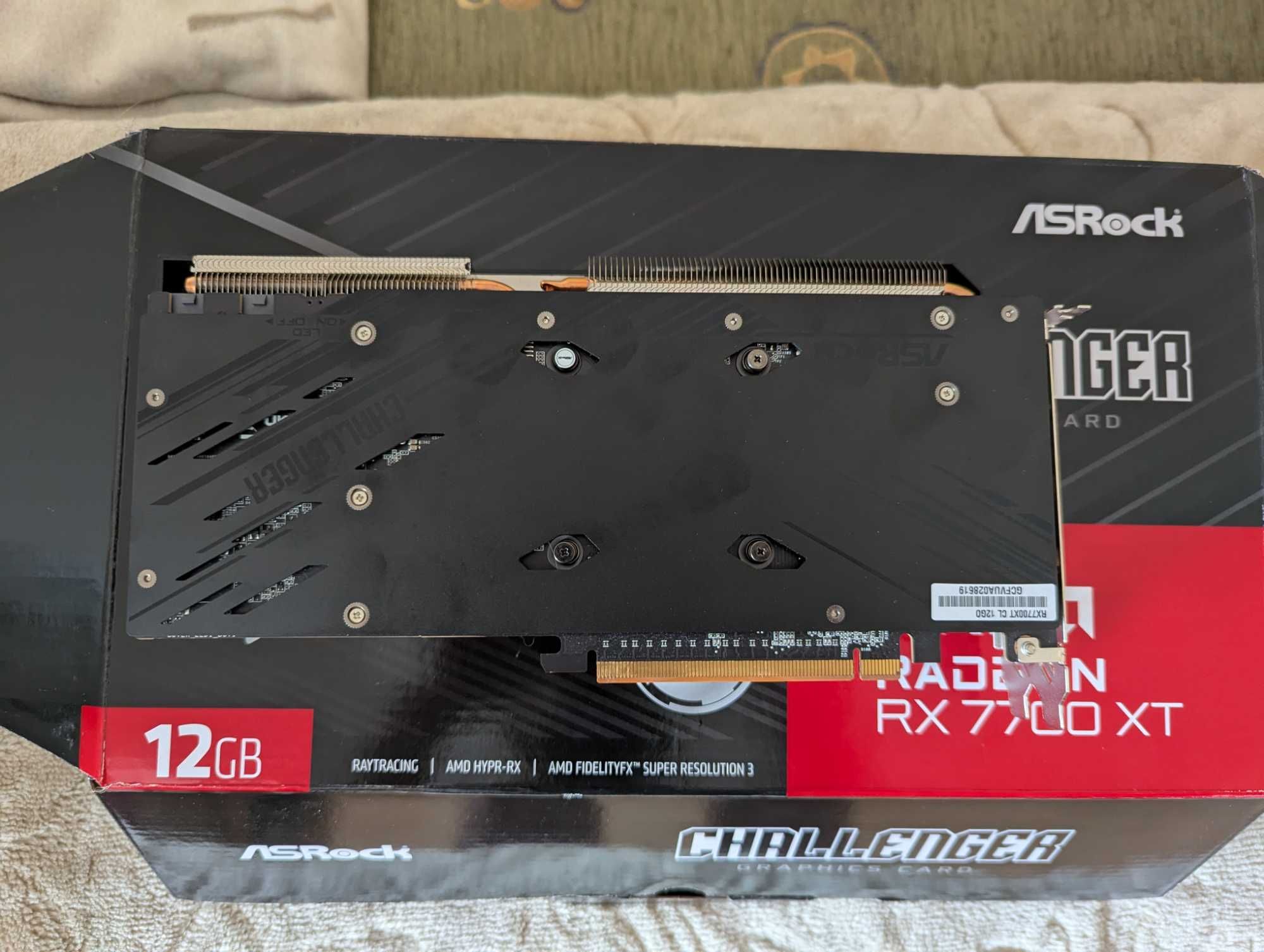Karta graficzna rx 7700 xt