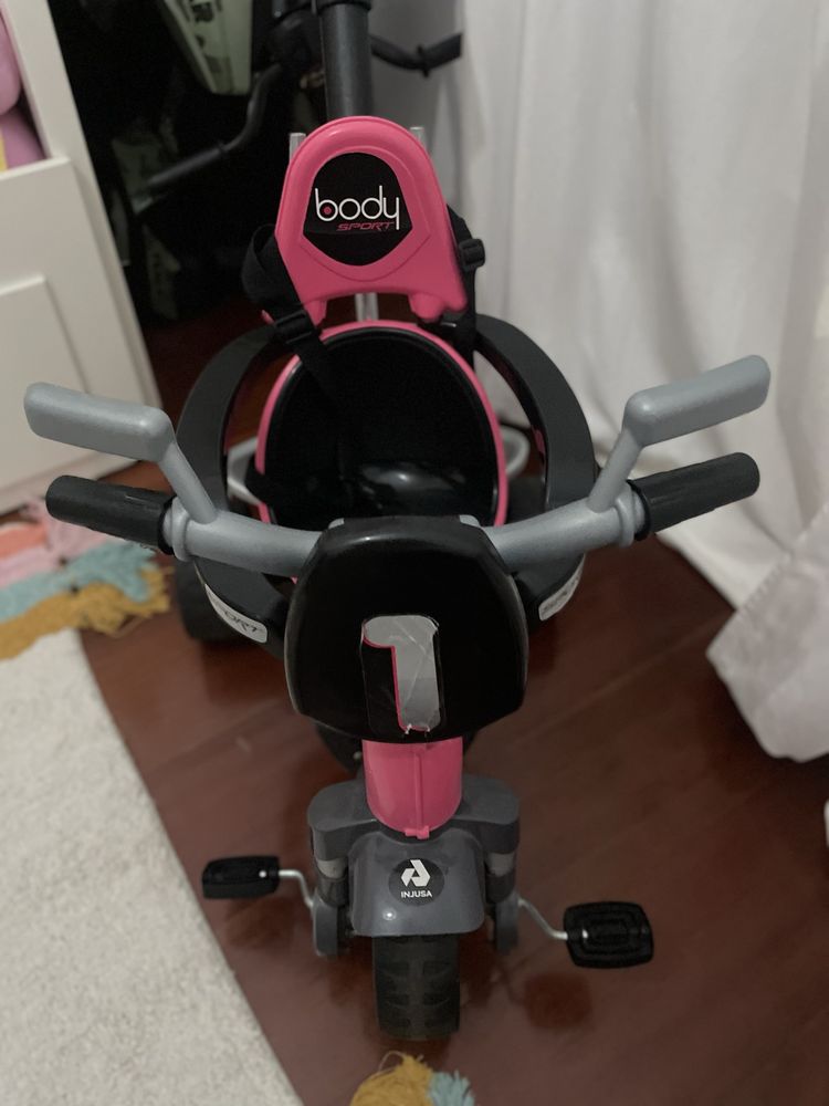 Triciclo 12 a 36 meses