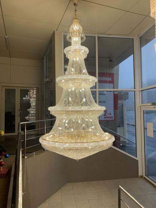 Велика кришталева люстра 3 метри довжина