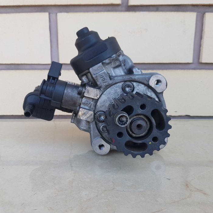 Топливный насос (ТНВД) Volkswagen Golf 5. Golf 6. Passat B6 2.0TDI