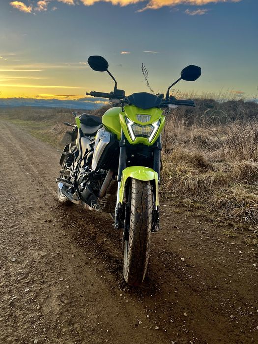 Продам мотоцикл ліфан SR220