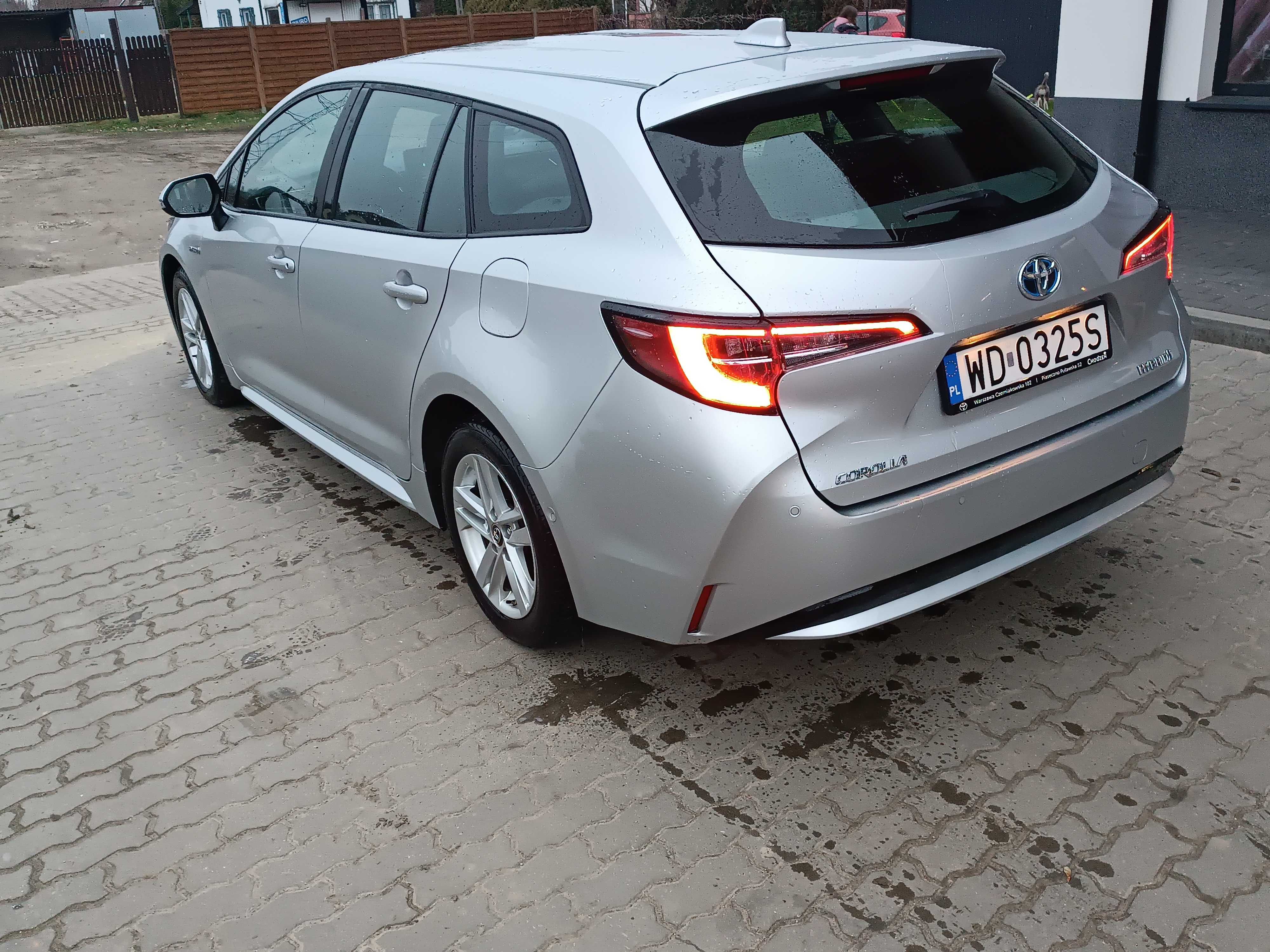 Toyota Corolla 1.8Hybrid Comfort 2021r Salon Polska 16 tys km Warszawa Bemowo • OLX.pl