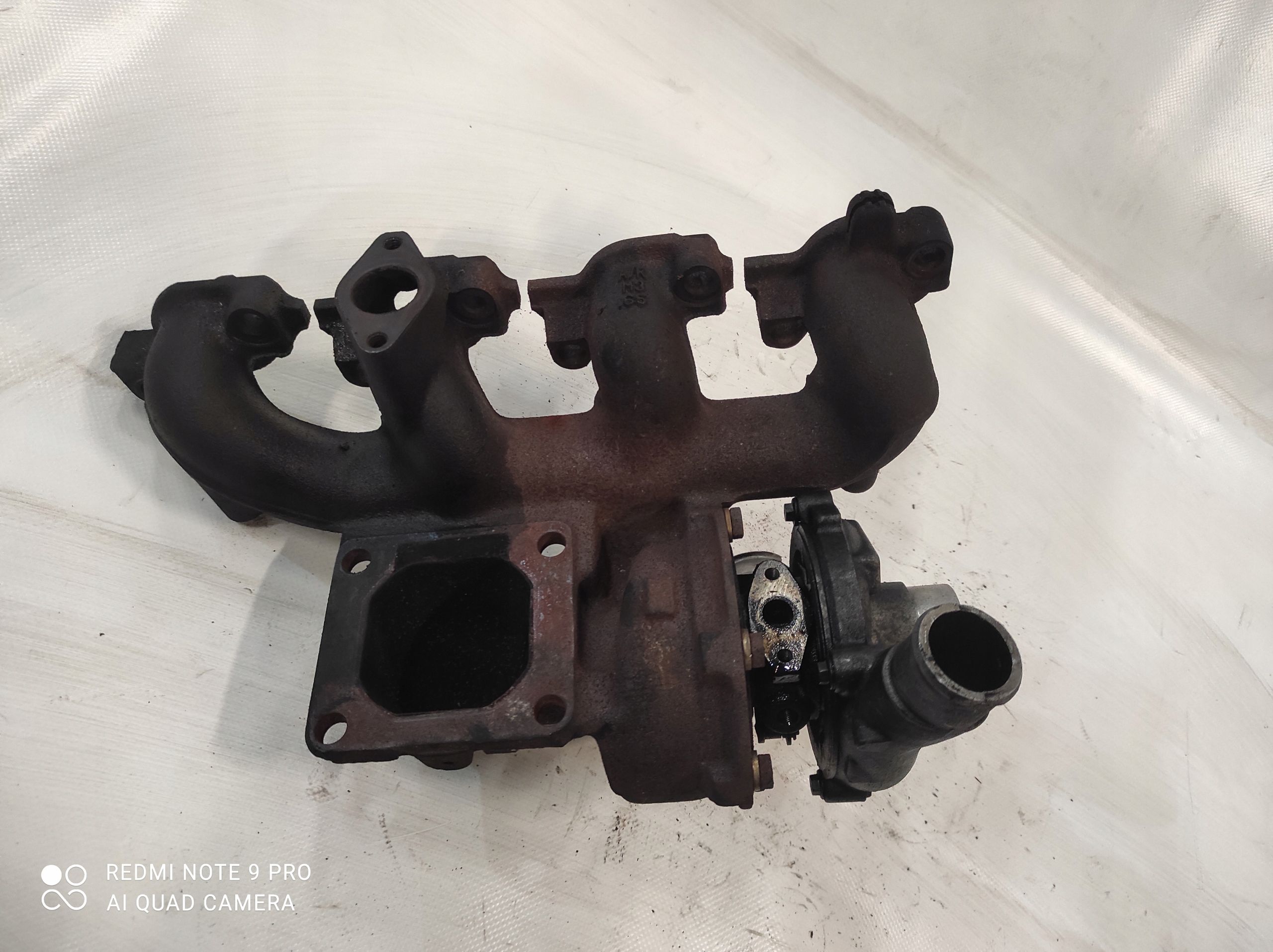 Turbosprężarka turbina Ford Mondeo Mk3/2.0 Tdci