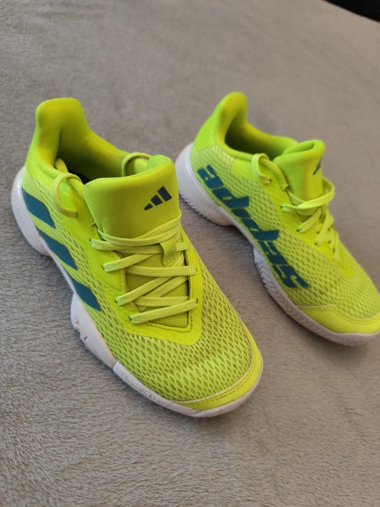Adidas Barricade rozmiar 33