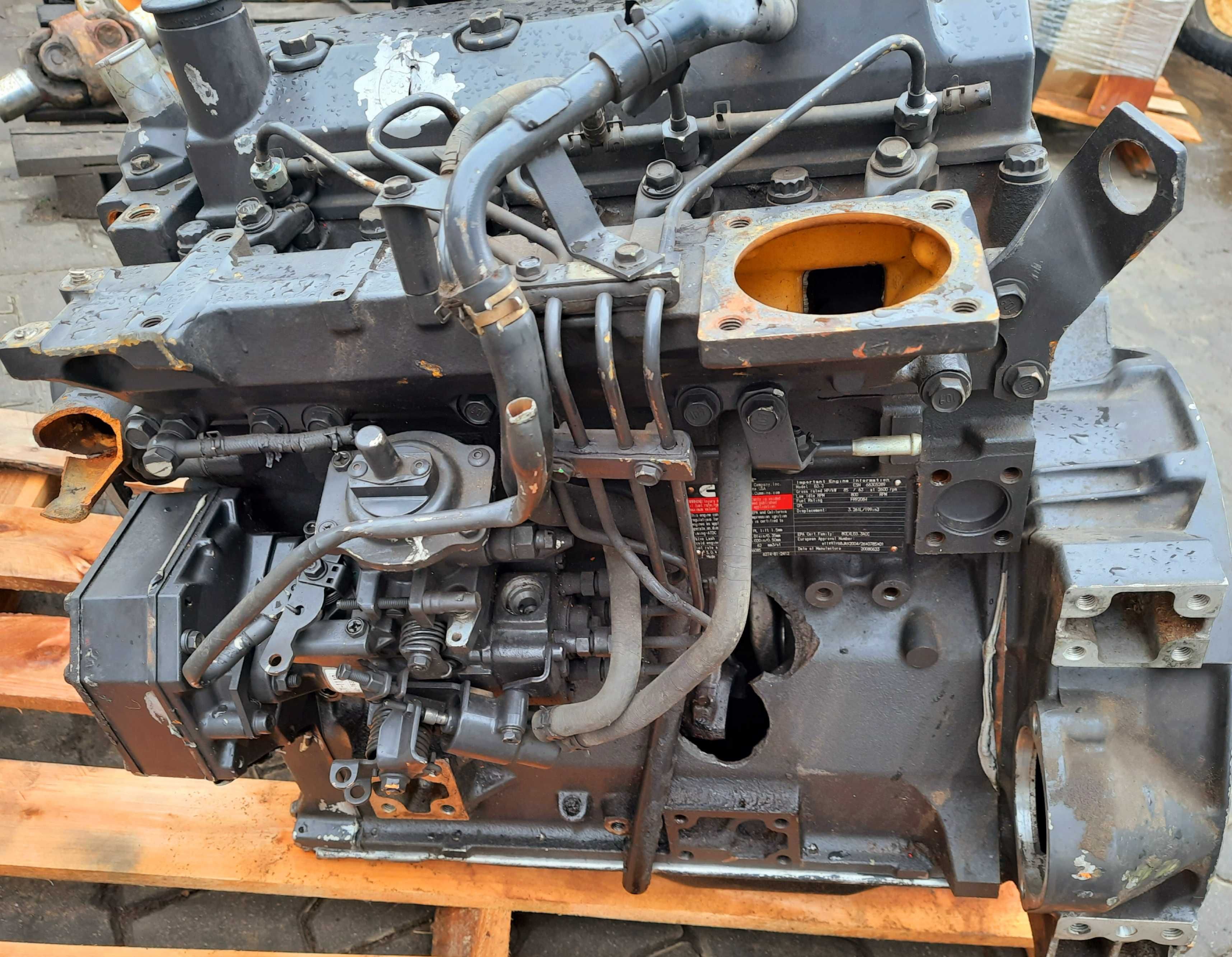 silnik Cummins B 3.3 8CEXL03.3ACC głowica turbo części pompa wtryskowa
