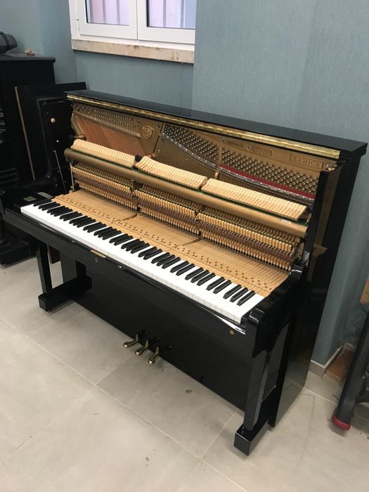 Piano Samick como novo