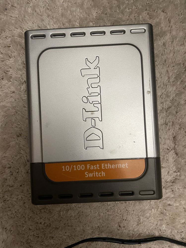 Stary sprzet komputerowy - komputer, drukarka, routery, switch