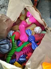 Zabawki do piesków około 100 sztuk 50 zł