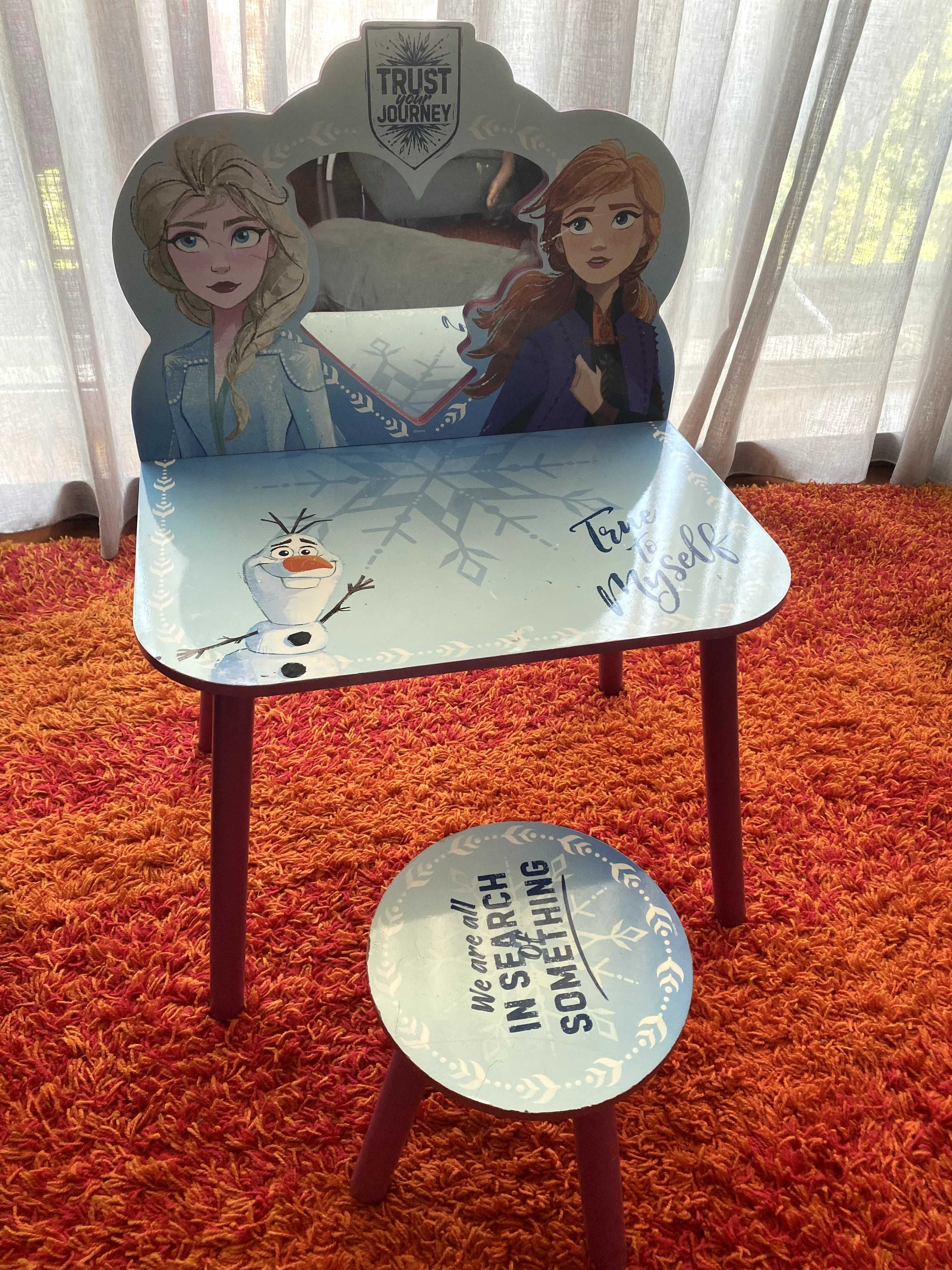 Mesa espelho e banco Frozen