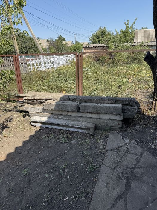 Віддам безкоштовно стовпчики під облаштування фундаменту