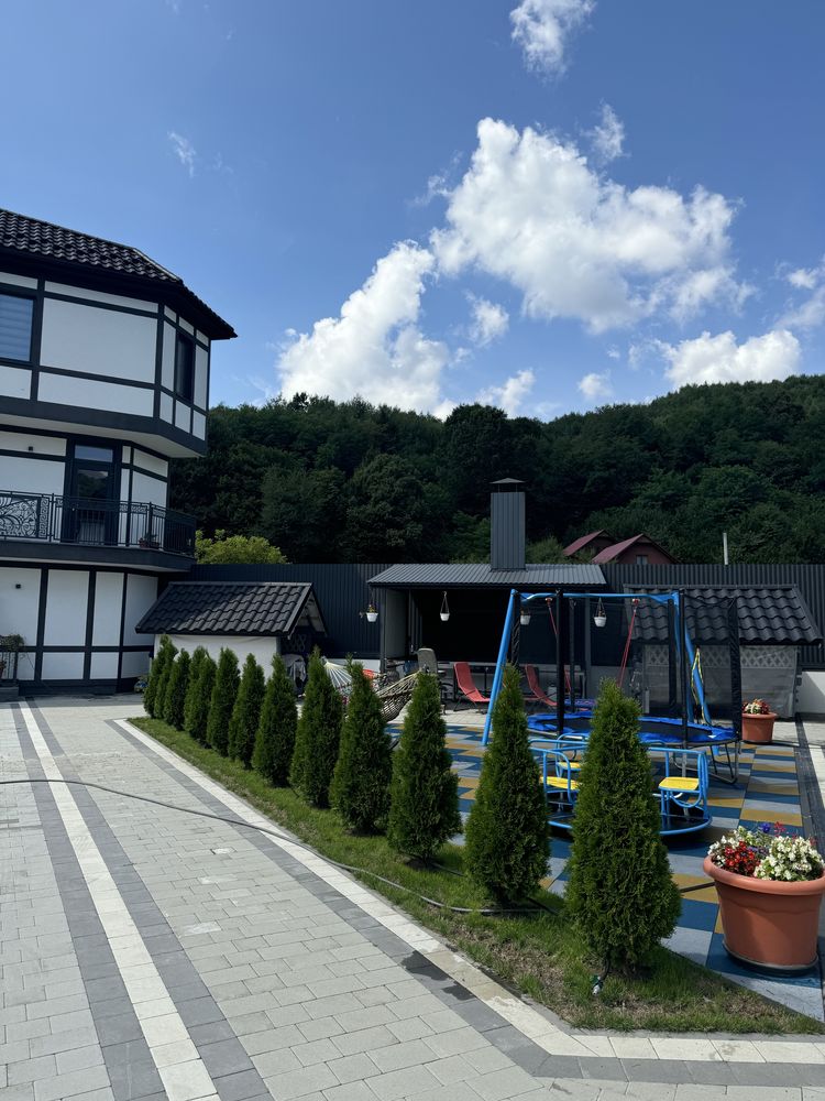 Продаж 1кім. квартири 56,9 м2 с. Поляна