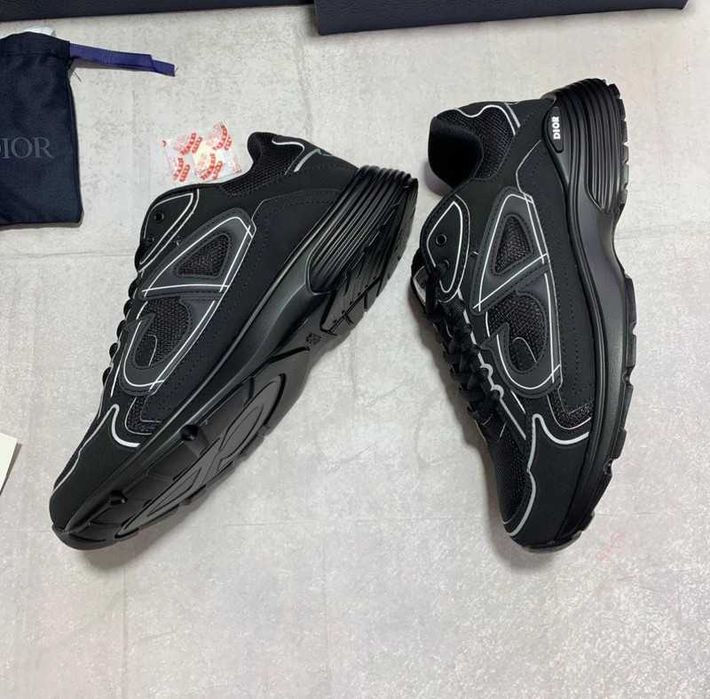 Dior B30 Triple Black R.39