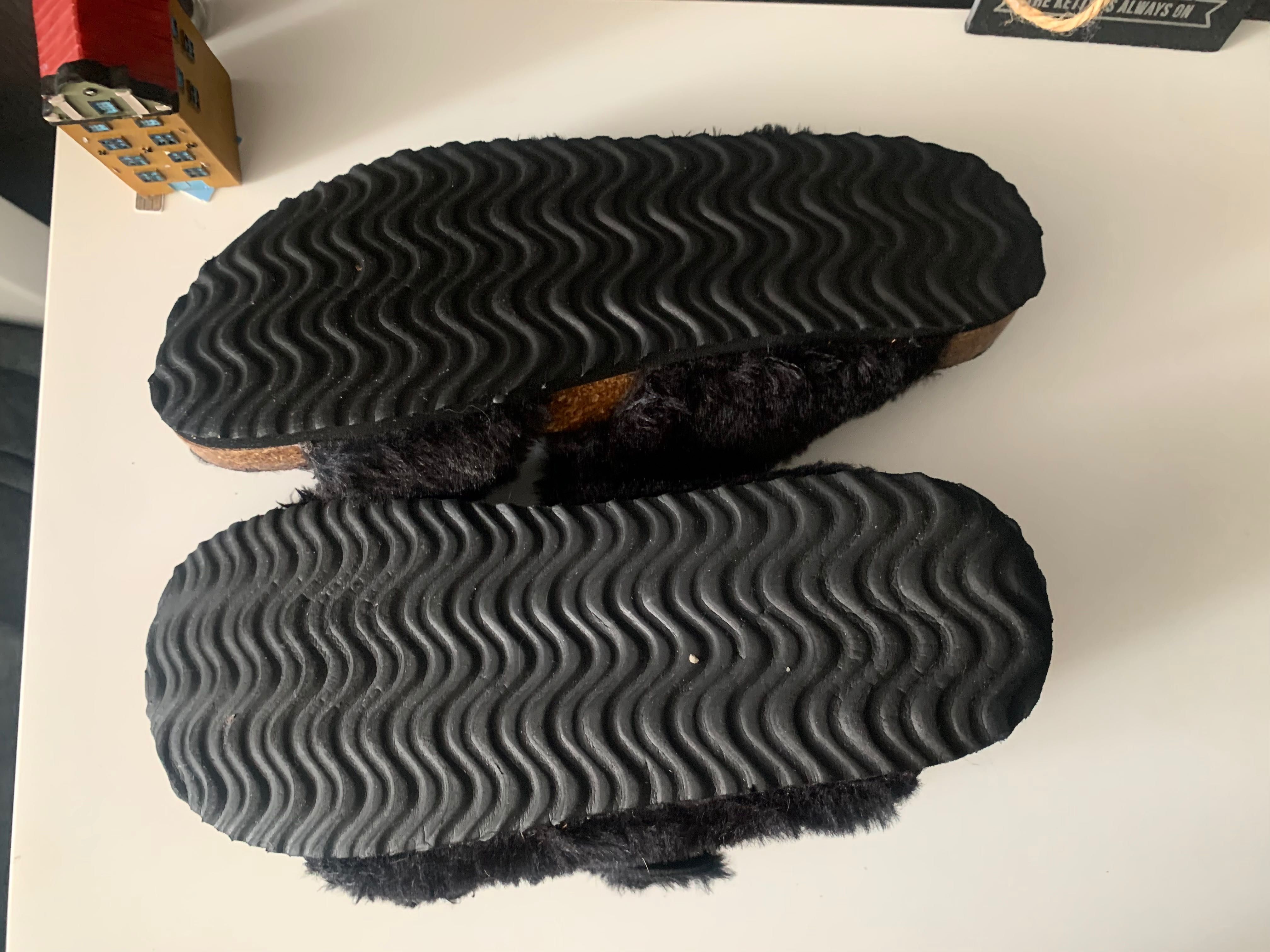 Шльопанці зі штучного хутра по типу Birkenstock 36-37
