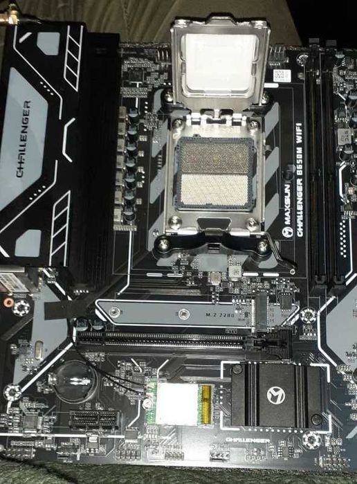 AM5 комплект (Ryzen 5 7500f + B650M + 32GB 5600MHz DDR5 + Кулер)