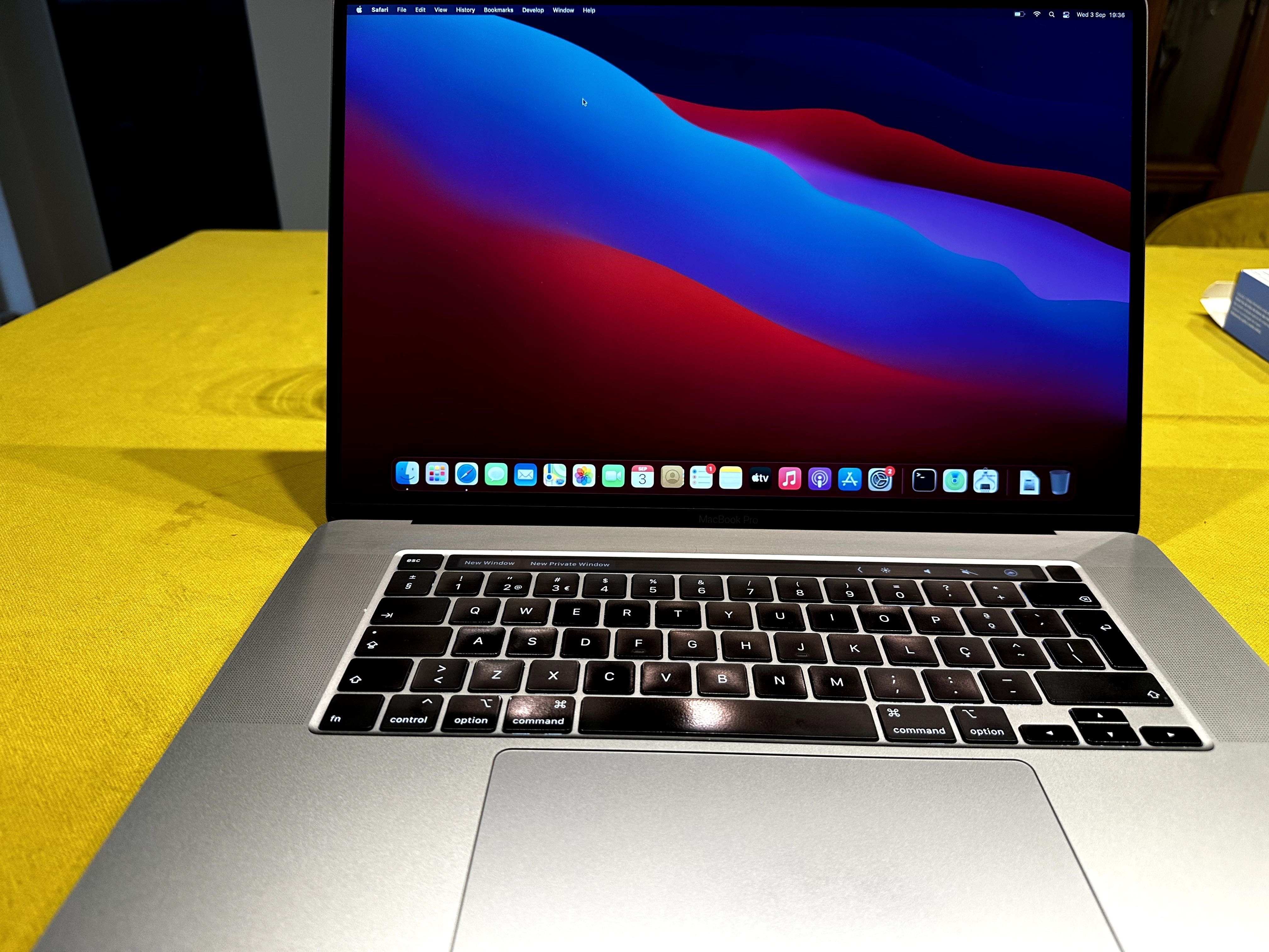 Mackbook Pro 16” - 2019 - como novo