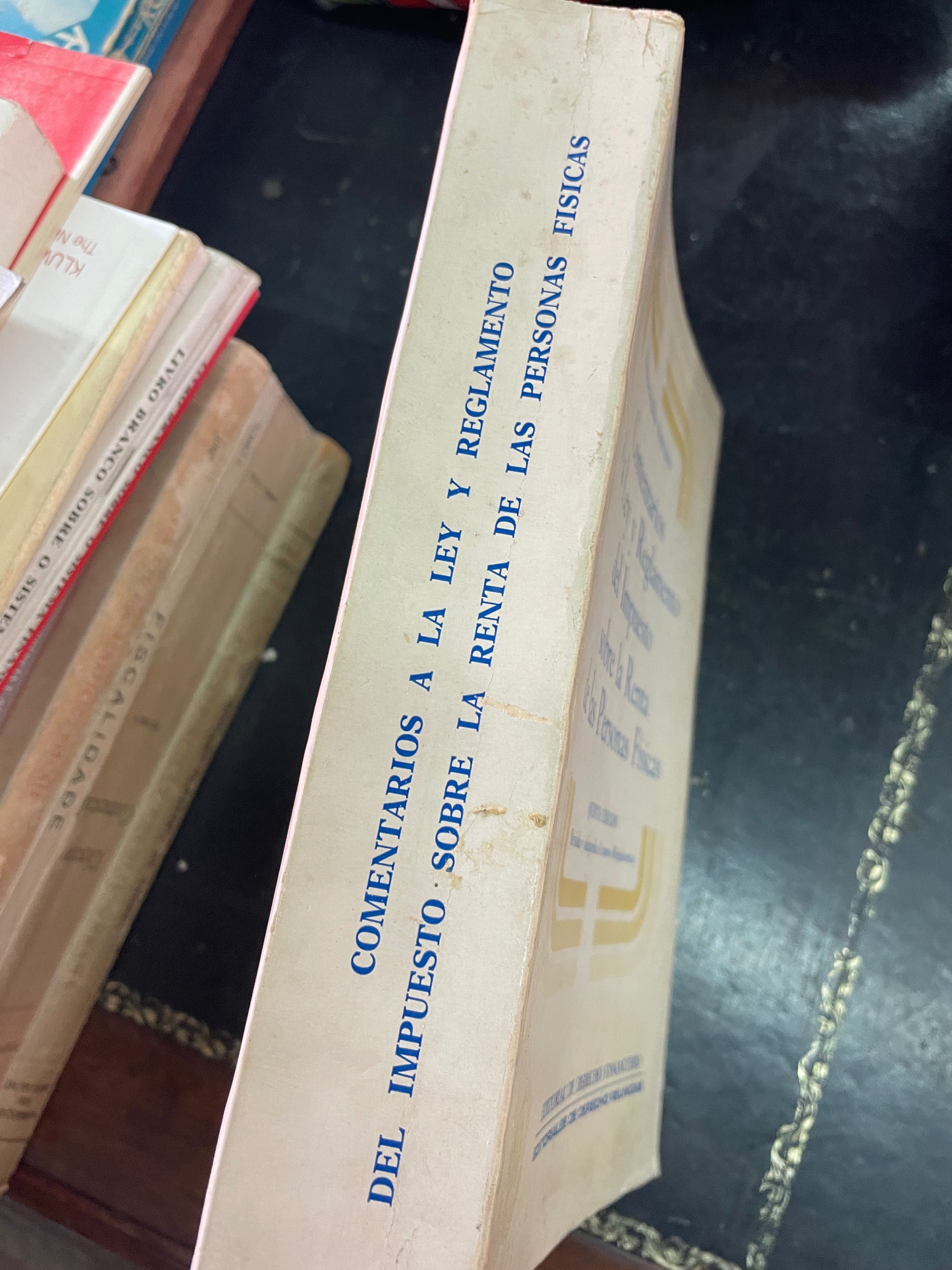 Livro Comentarios a la Ley y Reglamento