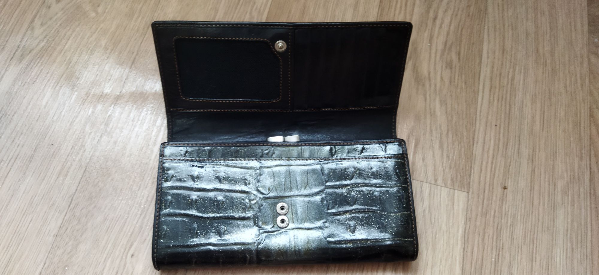 Кожаний гаманець (кошелек) Vera Pelle в отличнейшем состоянии